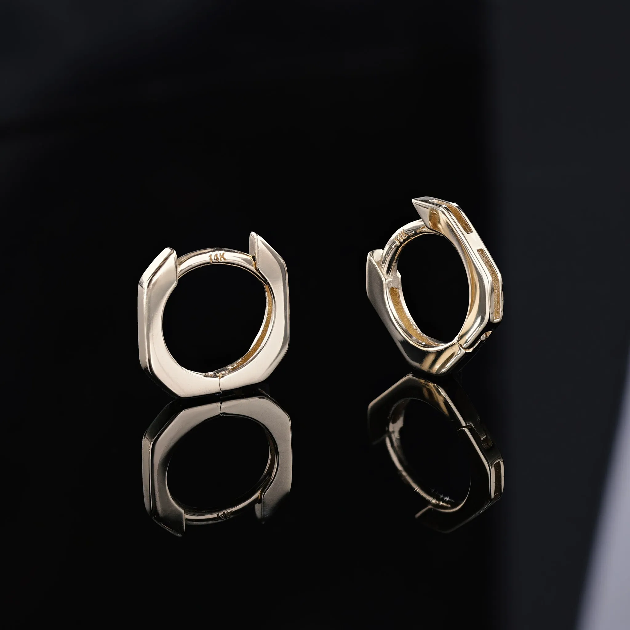 14k Gold Geometric Edge Hoop Earring