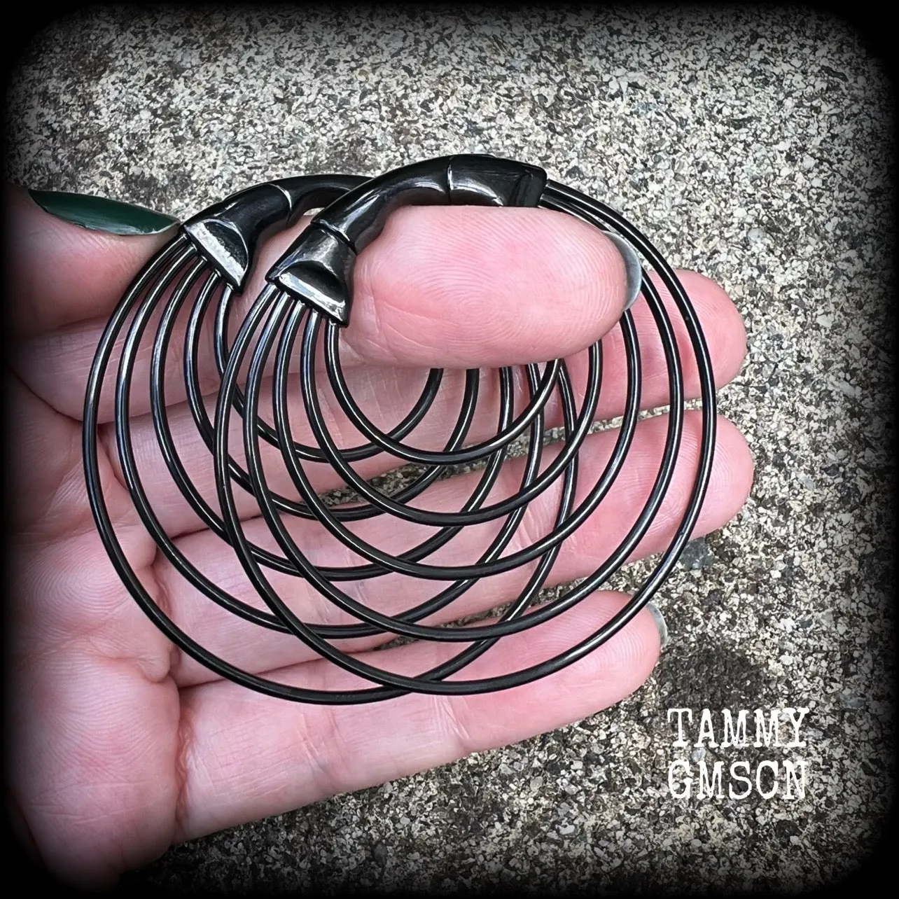 Tunnel hoops-Geometric gauged earrings-Hoop clickers