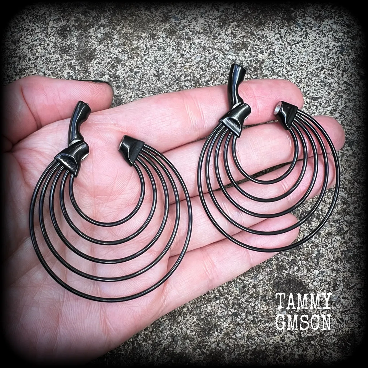 Tunnel hoops-Geometric gauged earrings-Hoop clickers