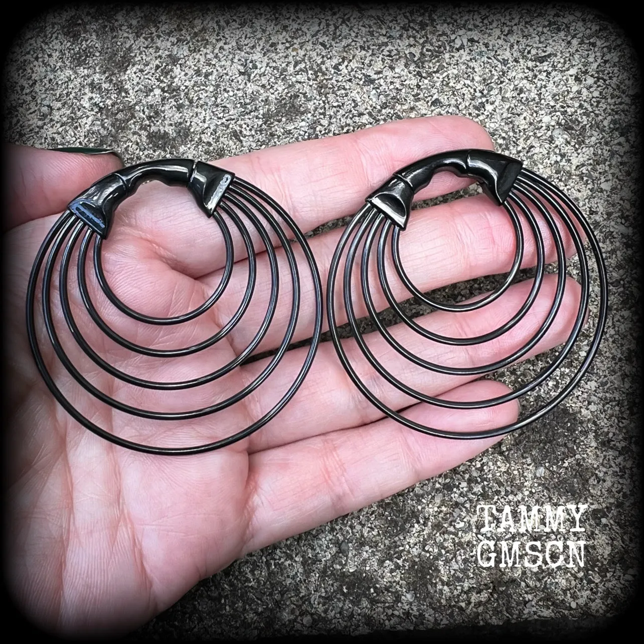 Tunnel hoops-Geometric gauged earrings-Hoop clickers