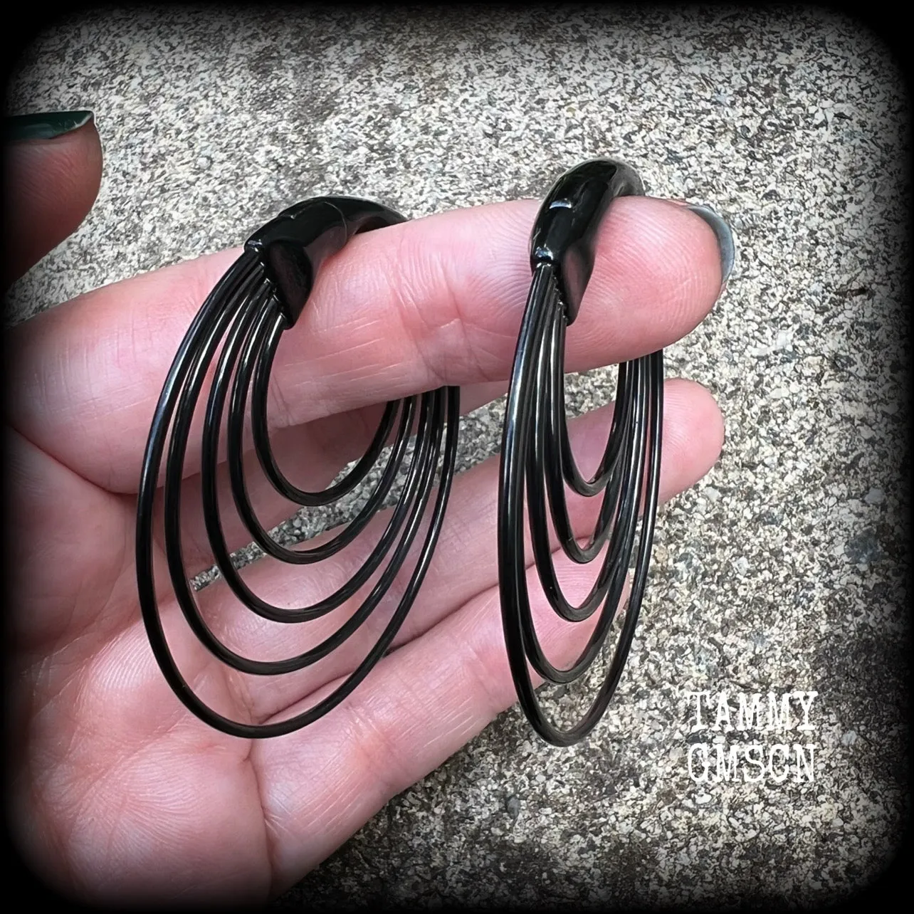 Tunnel hoops-Geometric gauged earrings-Hoop clickers