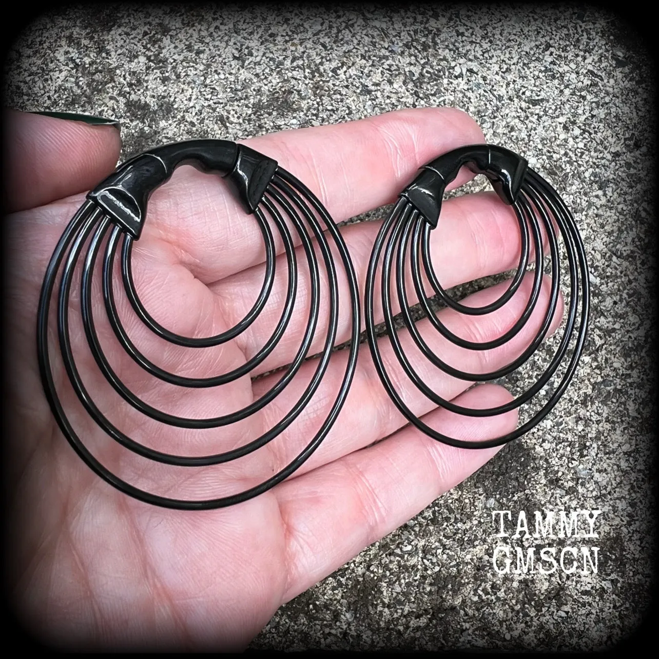 Tunnel hoops-Geometric gauged earrings-Hoop clickers