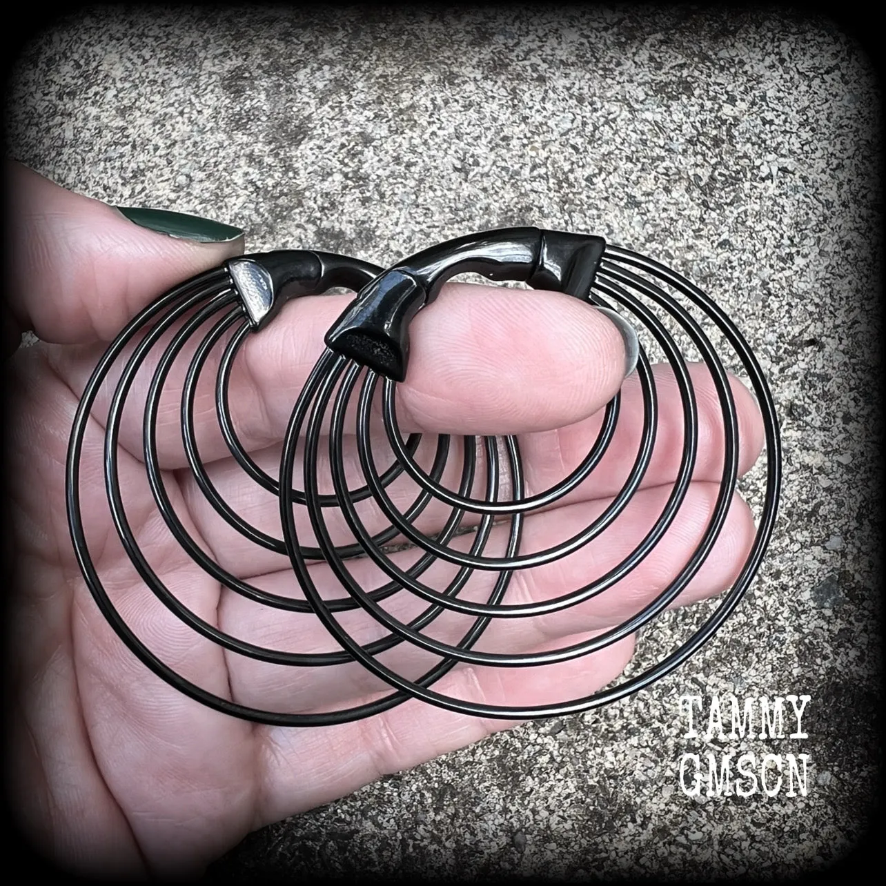 Tunnel hoops-Geometric gauged earrings-Hoop clickers